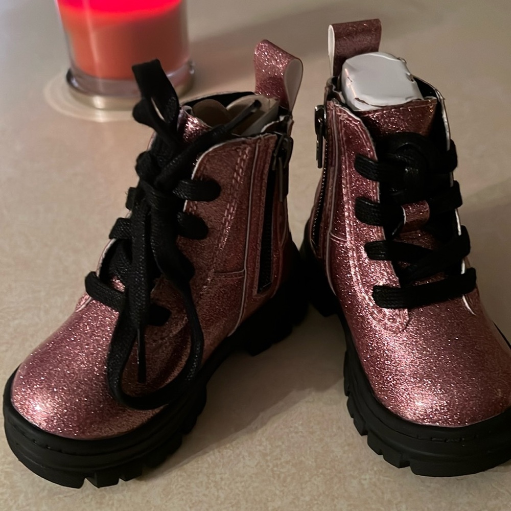 UGG Kids Boots in Sparkly Pink and Black